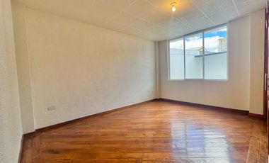 VENTA CASA RENTERA / CARCELÉN SECTOR COLEGO AMERICANO