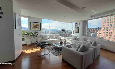 Arriendo Departamento Amoblado de Lujo, Moderno, 270m2, Piso Alto, Vista Panorámica, Sector González Suárez