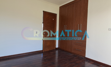 Casa Mediterránea En Condominio, Sector Las Mercedes