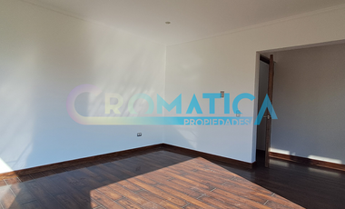 Casa Mediterránea En Condominio, Sector Las Mercedes
