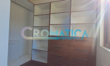 Casa Mediterránea En Condominio, Sector Las Mercedes
