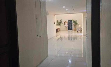 Fullerton Suites