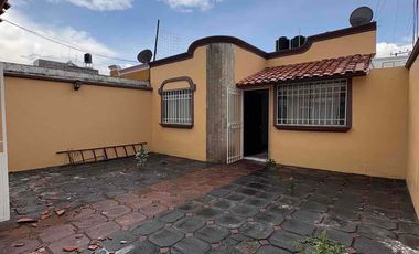 CASA CON LOCAL EN RENTA EN RINCONADAS DEL VENADO