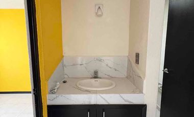 CASA CON LOCAL EN RENTA EN RINCONADAS DEL VENADO
