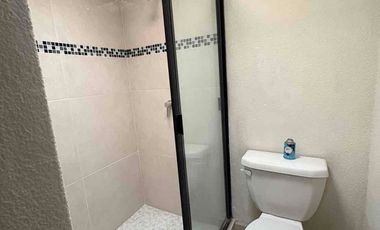 CASA CON LOCAL EN RENTA EN RINCONADAS DEL VENADO