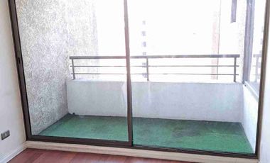 Arriendo lindo Departamento en Morande 580