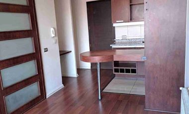 Arriendo lindo Departamento en Morande 580
