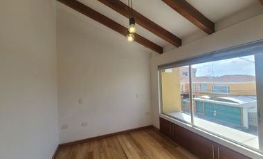 Casa en RENTA en Miravalle – Urbanización San Isidro II