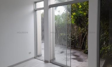 DEPARTAMENTO EN PRIMER PISO CON AMPLIA TERRAZA FRENTE AL GOLF, SAN ISIDRO