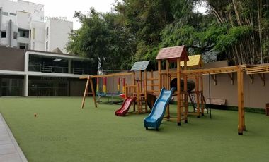 DEPARTAMENTO EN PRIMER PISO CON AMPLIA TERRAZA FRENTE AL GOLF, SAN ISIDRO