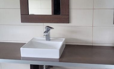 Alquilo Elegante departamento Samborondon  Área 240.metros
