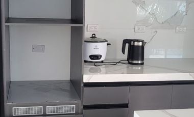 Alquilo Elegante departamento Samborondon  Área 240.metros