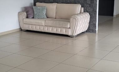 Alquilo Elegante departamento Samborondon  Área 240.metros