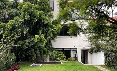 ENCANTADORA CASA EN RENTA EN LOMAS ALTAS