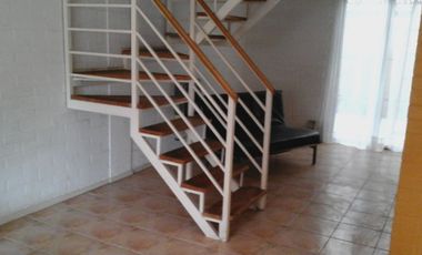 Casa 2 pisos 3 dorm.2 baños. El Abrazo, Maipú
