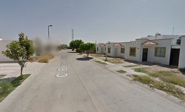 CASA EN VENTA EN C. Bosque de Sauces  Jardines del Bosque, Los Mochis, Sinaloa