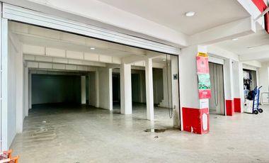 RENTA BODEGA COMERCIAL A UN LADO DE CENTRAL DE ABASTOS ECATEPEC, ESTADO DE MÉXICO.