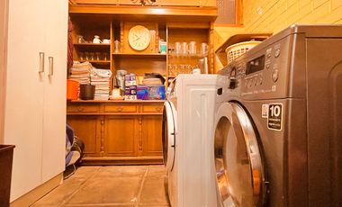 Casa 3 pisos, en condominio. Excelente ubicación 2 min. ruta 68. Pudahuel