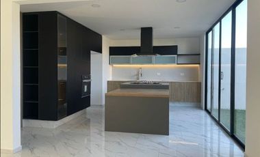 CASAS EN VENTA PARQUE SOFÍA , LOMAS DE ANGELÓPOLIS II