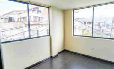 Casa Rentera de VENTA, Unica oportunidad a 1 cuadra de la Av. Mariscal Sucre
