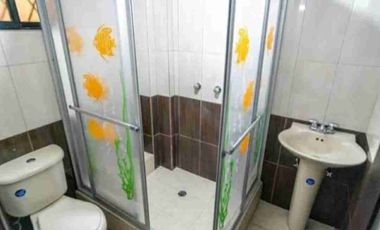 Casa Rentera de VENTA, Unica oportunidad a 1 cuadra de la Av. Mariscal Sucre
