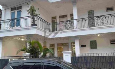 Dijual Rumah Luas & Nyaman di Griya Loka BSD Lokasi Strategis & Fasilitas Lengkap
