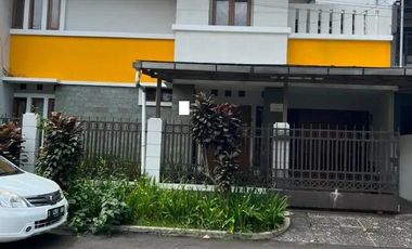 Disewakan Rumah tengah kota Bandung Burangrang Kancra Buah Batu