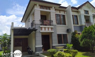 Dijual/Disewakan Rumah Vermont Parkland BSD City Tangerang Selatan Bagus Nyaman Posisi Hook Lokasi Hijau Asri Strategis