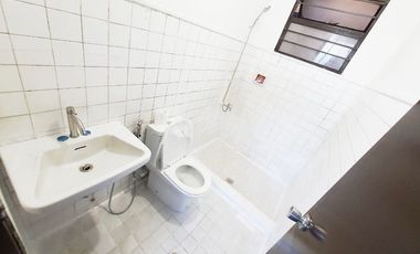 3 bedroom corner unit apartment for lease across Victory Pasay Mall and Libertad LRT Station