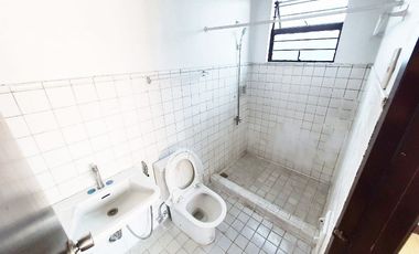 3 bedroom corner unit apartment for lease across Victory Pasay Mall and Libertad LRT Station