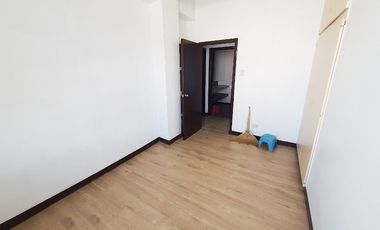 3 bedroom corner unit apartment for lease across Victory Pasay Mall and Libertad LRT Station