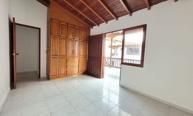 SE ARRIENDA APARTAMENTO EN EL CARMEN DE VIBORAL
