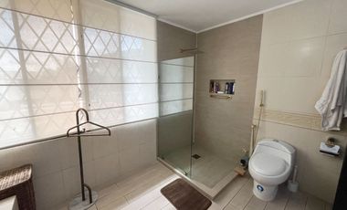 FABULOSA CASA DENTRO DE AREA CERRADA
