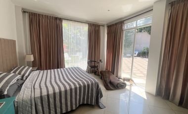 FABULOSA CASA DENTRO DE AREA CERRADA