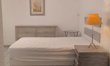 Amueblada con servicios a una cuadra de Paseo del Conquistador