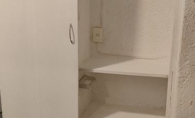Amueblada con servicios a una cuadra de Paseo del Conquistador