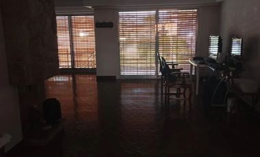 VENTA CHALET 6 AMBIENTES CON PILETA Y COCHERA RAMOS MEJIA