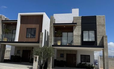 CASA RESIDENCIAL MINIMALISTA CON EQUIPAMIENTO EN PACHUCA A 5 MINUTOS DE ZONA PLATEADA