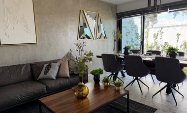 CASA RESIDENCIAL MINIMALISTA CON EQUIPAMIENTO EN PACHUCA A 5 MINUTOS DE ZONA PLATEADA