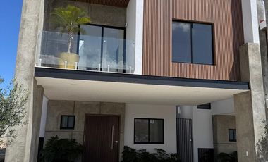 CASA RESIDENCIAL MINIMALISTA CON EQUIPAMIENTO EN PACHUCA A 5 MINUTOS DE ZONA PLATEADA