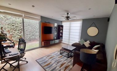 En ALQUILER, moderna casa con Piscina y finos acabados 🏡💙