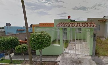 CASA EN VENYA EN La Colina, Fraccionamiento Lomas de Miradores,Lomas de Miradores, Ver. GD