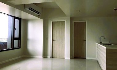3 Bedrooms Garden Suite Condo with parking  for rent in  Mandani Bay Mandau City Cebu