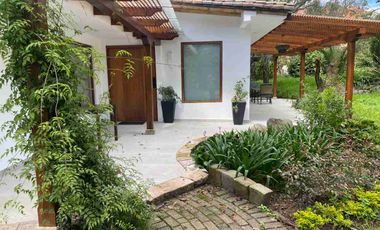ARRIENDO DEPARTAMENTO EN CUENCA 2 DORMITORIOS
