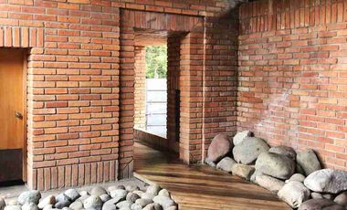 CASA EN VENTA - CUENCA - SECTOR UNIVERSIDAD DEL AZUAY