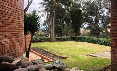 CASA EN VENTA - CUENCA - SECTOR UNIVERSIDAD DEL AZUAY