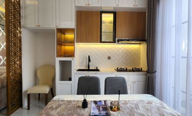 Townhouse Cantik American Classic Area Cirendeu Tangerang Selatan