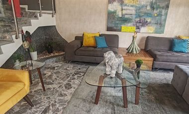 AMPLIA CASA REMODELADA – IDEAL PARA FAMILIAS GRANDES O INVERSIÓN AIRBNB