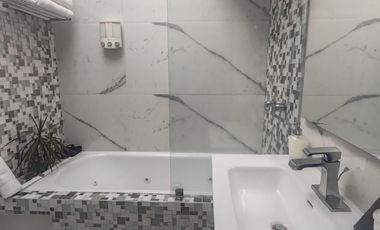 AMPLIA CASA REMODELADA – IDEAL PARA FAMILIAS GRANDES O INVERSIÓN AIRBNB