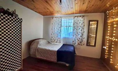 Se vende Parcela con casa en Linares